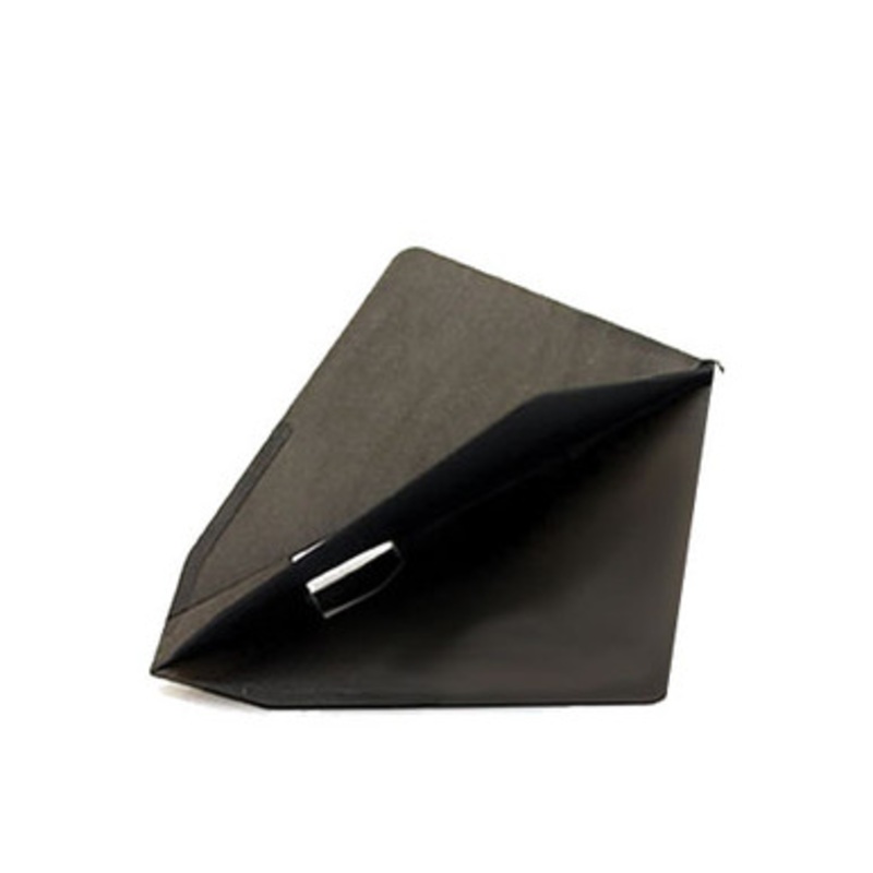 Dart World Champagne Ring Black Flight – Astra