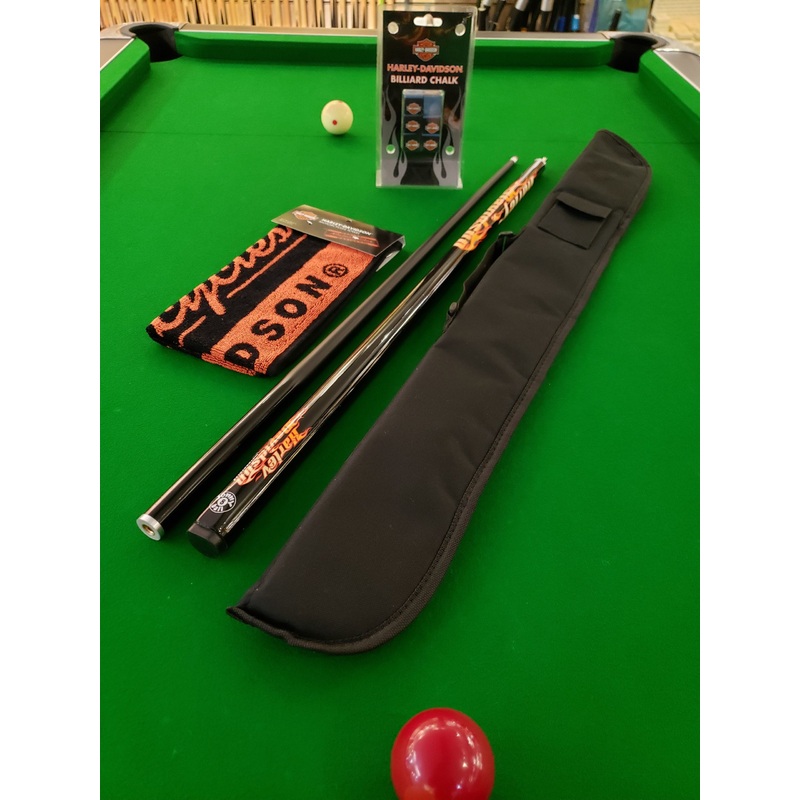 HARLEY DAVIDSON centre jointed GRAPHITE FLAMES cue and case gift set with cue towel and chalks