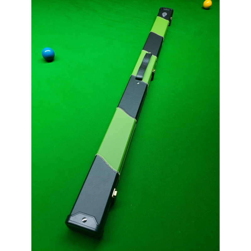 BAIZE MASTER 3/4 DELUXE GREEN AND BLACK CHEVRON CUE CASE WITH REINFORCED PLASTIC ENDS