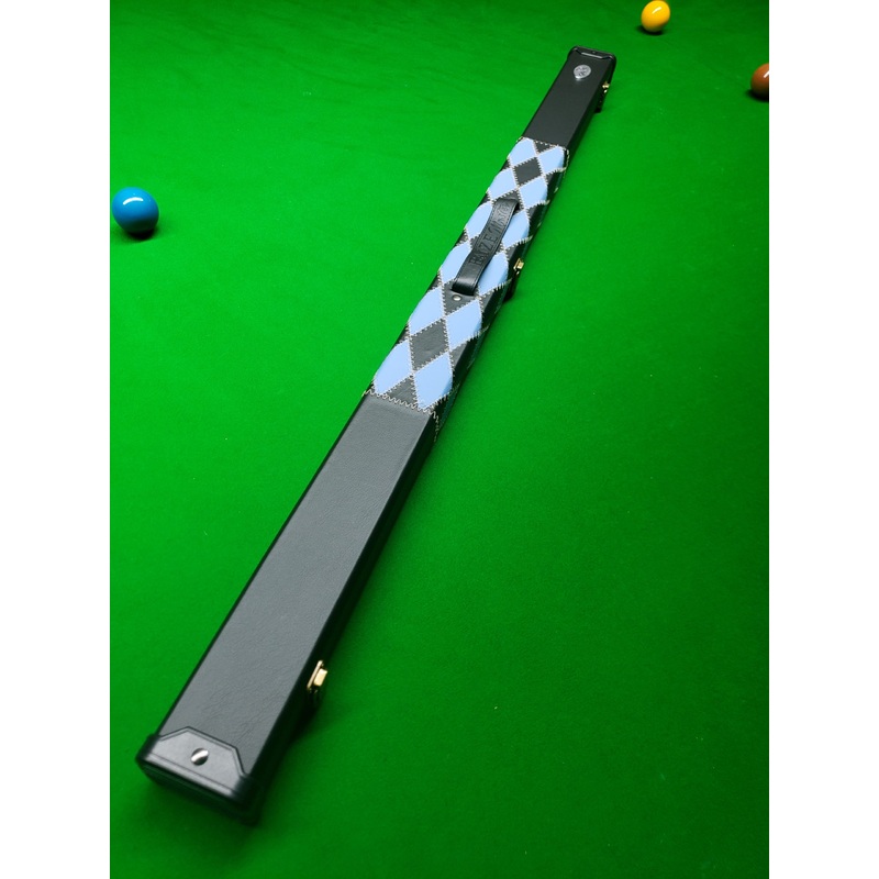 BAIZE MASTER 3/4 DELUXE BLACK AND BLUE DIAMONDS CUE CASE WITH REINFORCED PLASTIC ENDS