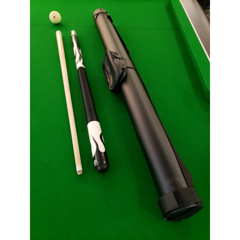 Junior FLAME 48 centre jointed cue with matching hard tube case BLACK