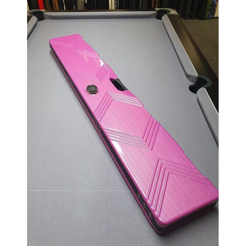 Bulldog Billiards UK Beast case for 3/4 jointed cues Bright Pink